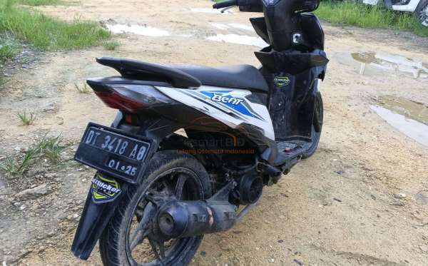 HONDA  BEAT
