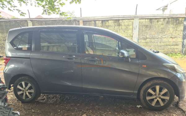 HONDA FREED GB3 1.5 E