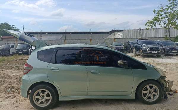 HONDA JAZZ GE8 1.5 E