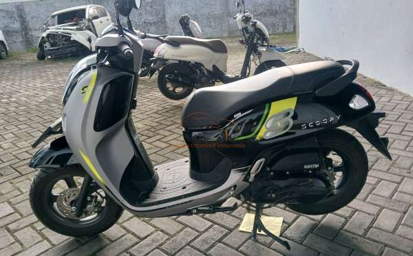HONDA  SCOOPY