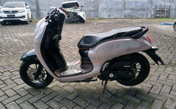 HONDA  SCOOPY