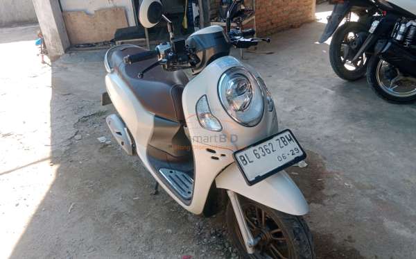 HONDA SCOOPY STYLISH
