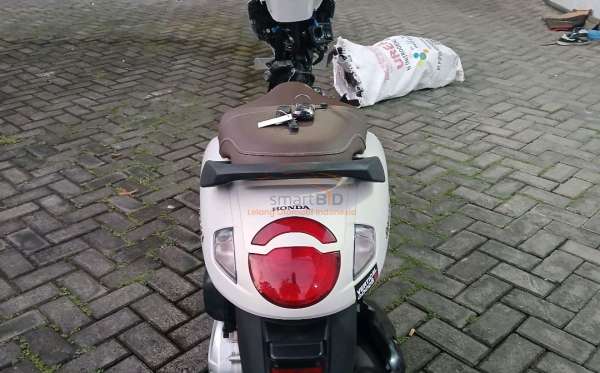 HONDA SCOOPY