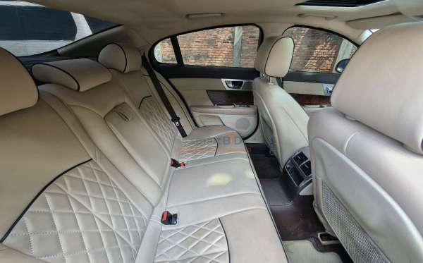 JAGUAR XF 2.0