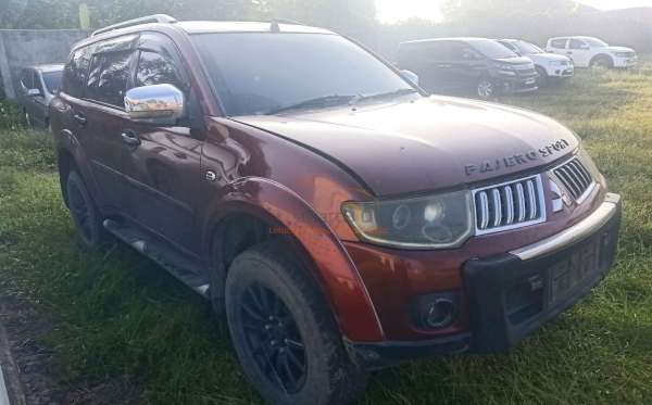 MITSUBISHI PAJERO SPORT 2.5 D EXCEED (4X2)