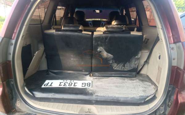 MITSUBISHI PAJERO SPORT 2.5 D EXCEED (4X2)