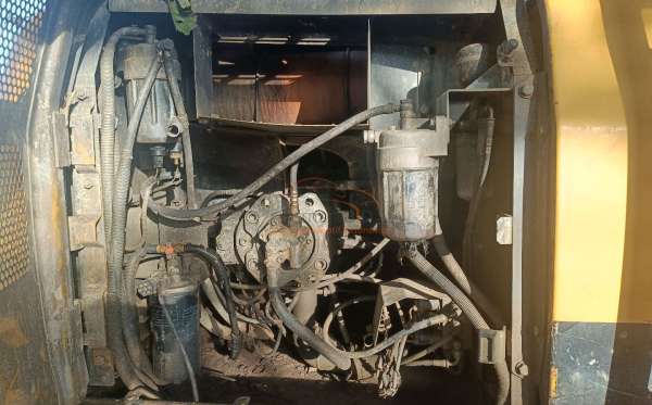 SUMITOMO EXCAVATOR SH210F-6
