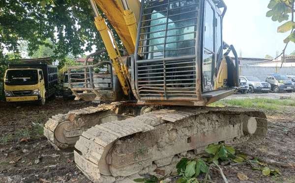SUMITOMO EXCAVATOR SH210F-6