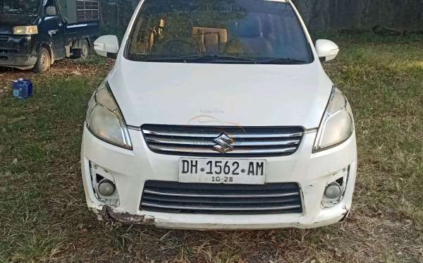 SUZUKI ERTIGA DX