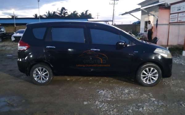 SUZUKI  ERTIGA  SDX