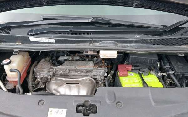 TOYOTA ALPHARD 2.5 G