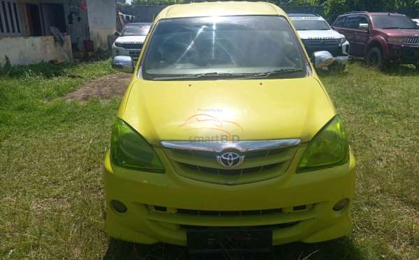 TOYOTA AVANZA 1.3 E