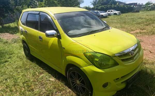 TOYOTA AVANZA 1.3 E