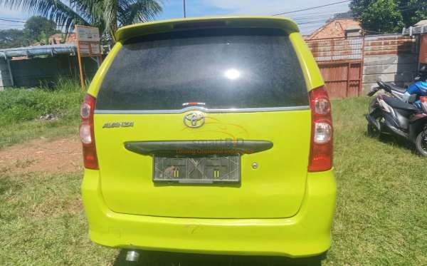 TOYOTA AVANZA 1.3 E