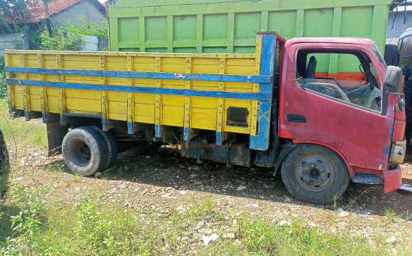 TOYOTA DYNA 130 HT