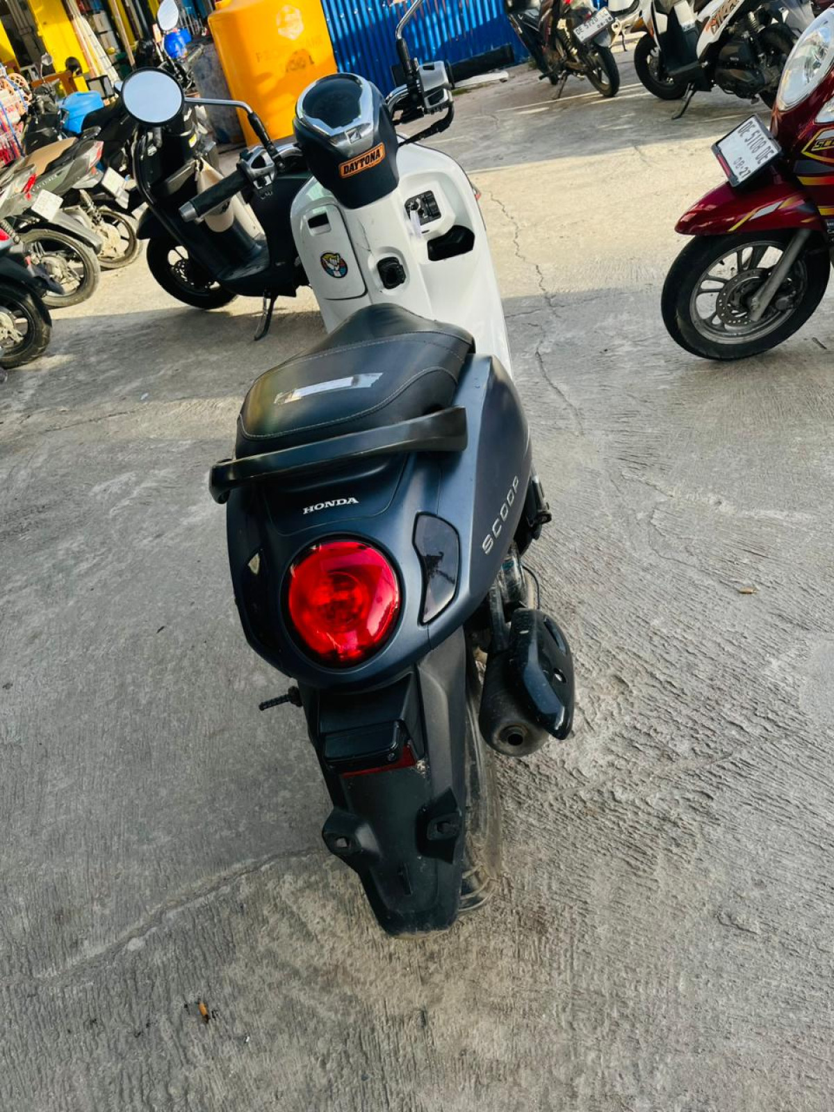 HONDA SCOOPY SPORTY