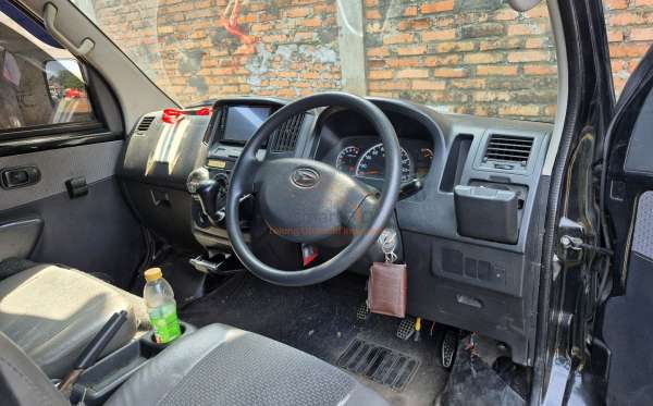 DAIHATSU GRAN MAX
