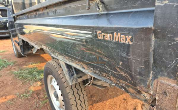 DAIHATSU GRAN MAX