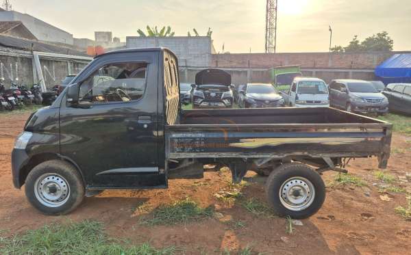 DAIHATSU GRAN MAX