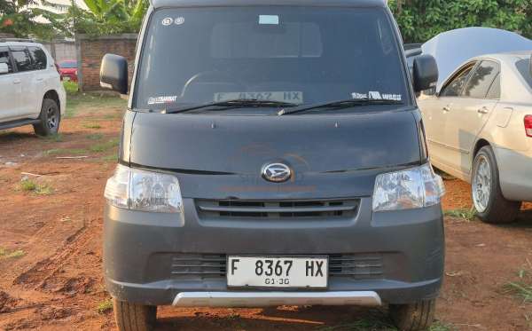 DAIHATSU GRAN MAX