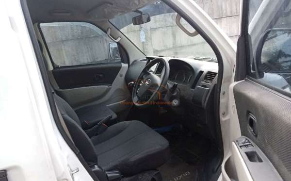DAIHATSU LUXIO D