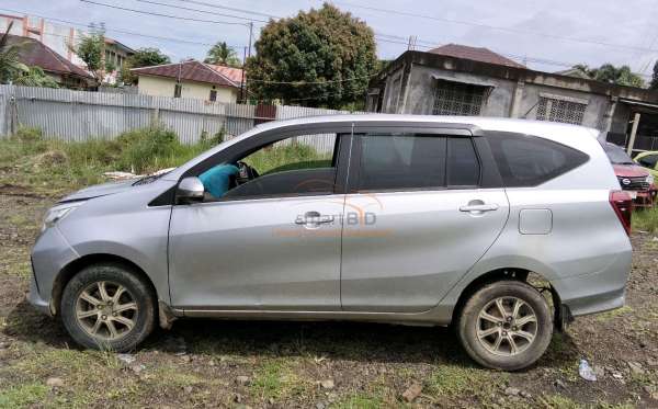 DAIHATSU SIGRA