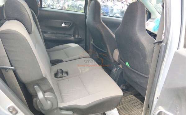 DAIHATSU SIGRA