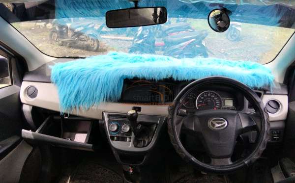 DAIHATSU SIGRA