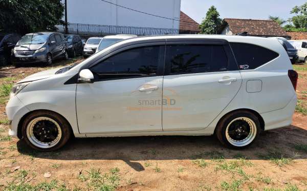 DAIHATSU SIGRA R