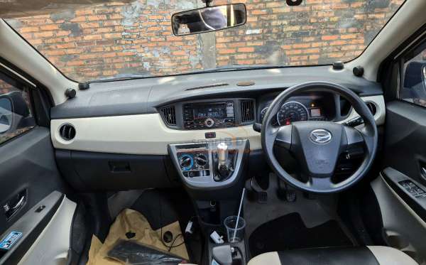 DAIHATSU SIGRA R