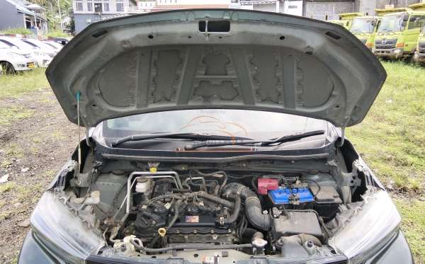 DAIHATSU XENIA