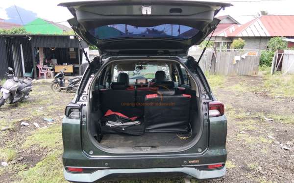 DAIHATSU XENIA