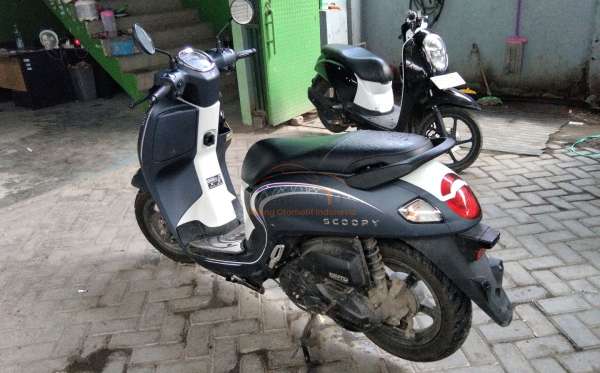 HONDA  SCOOPY