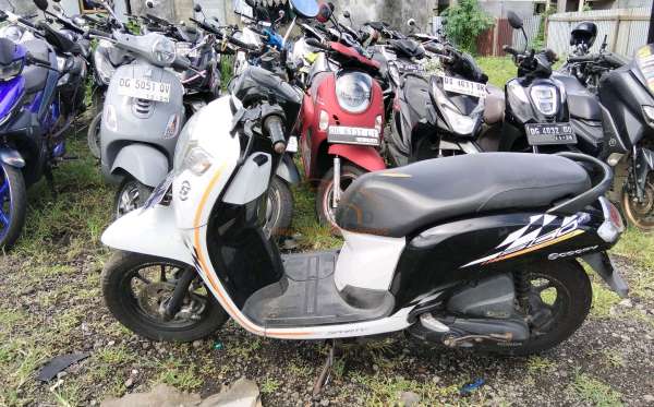 HONDA  SCOOPY