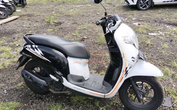 HONDA  SCOOPY