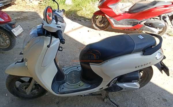 HONDA SCOOPY PRESTIGE