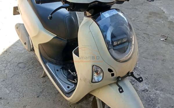 HONDA SCOOPY PRESTIGE