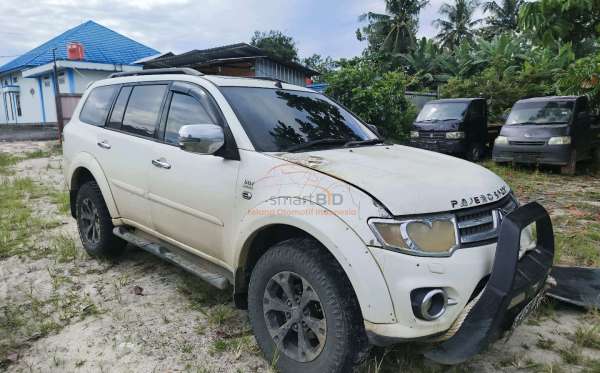 MITSUBISHI PAJERO SPORT 2.5HP-E