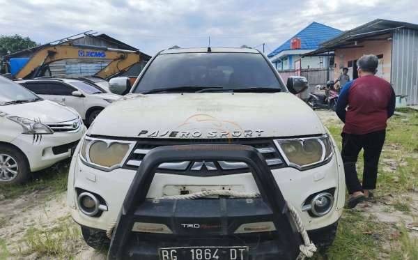 MITSUBISHI PAJERO SPORT 2.5HP-E