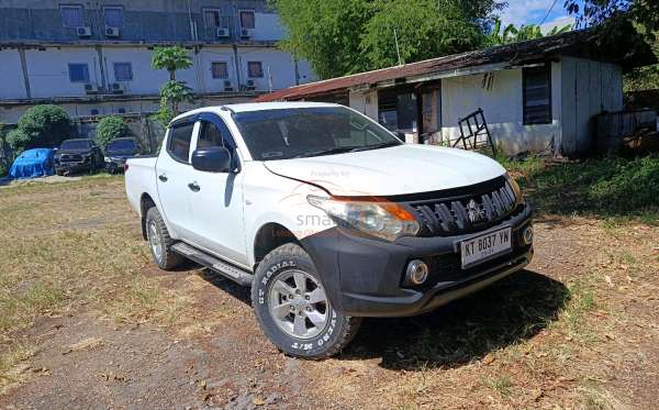 MITSUBISHI TRITON