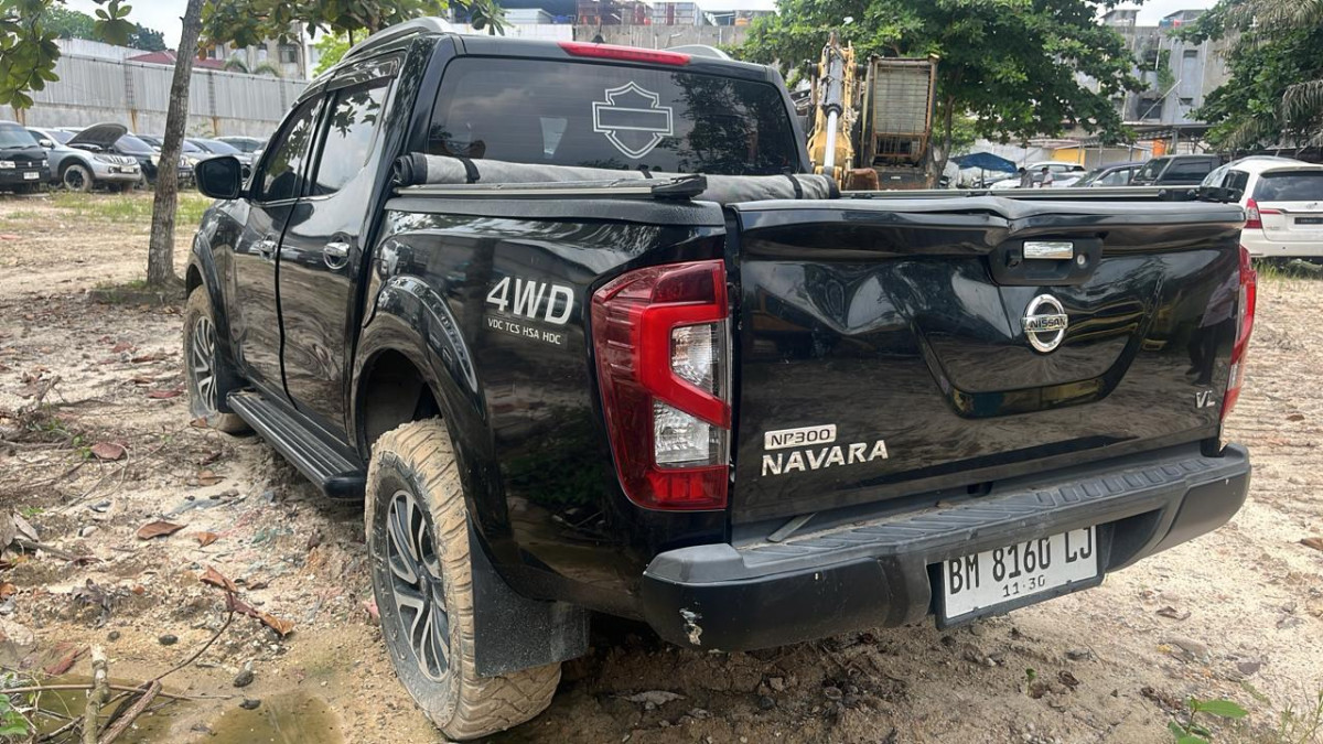 NISSAN VL 2.5 (4X4)