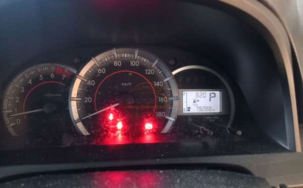TOYOTA AVANZA VELOZ