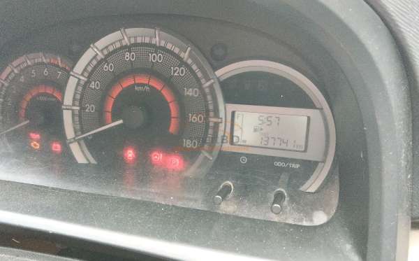 TOYOTA AVANZA