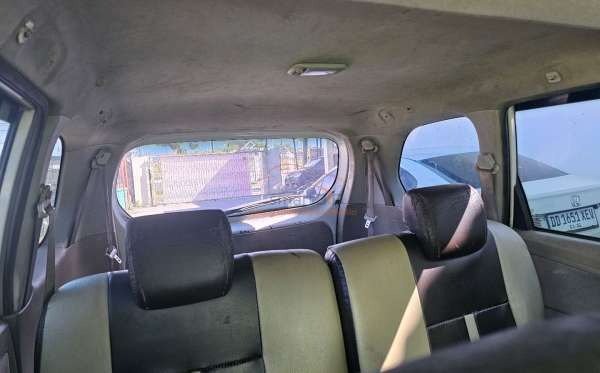 TOYOTA  AVANZA  G