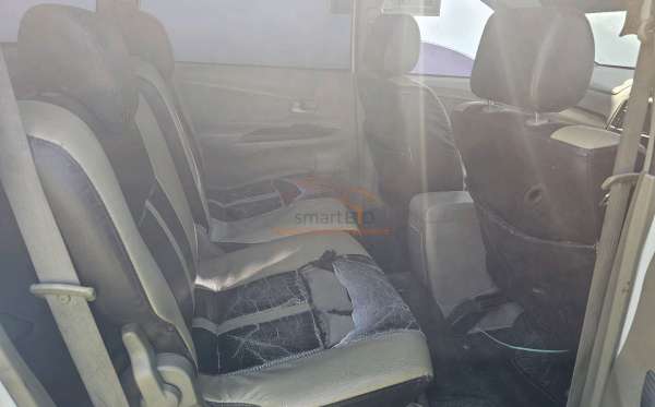 TOYOTA  AVANZA  G