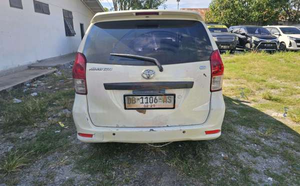 TOYOTA  AVANZA  G