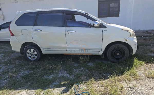 TOYOTA  AVANZA  G