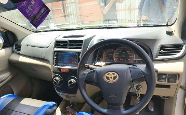TOYOTA AVANZA G
