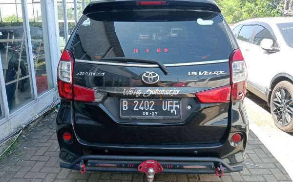 TOYOTA AVANZA VELOZ
