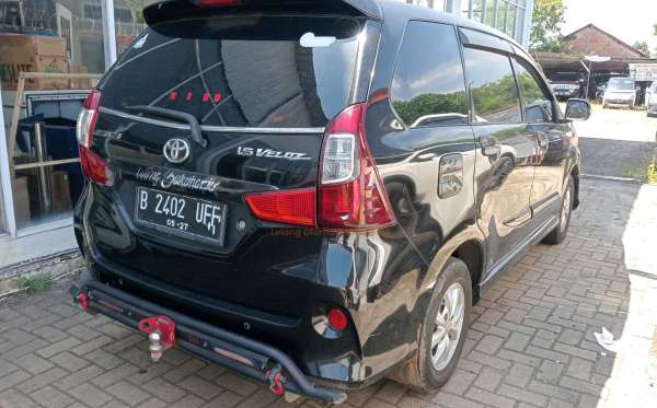 TOYOTA AVANZA VELOZ